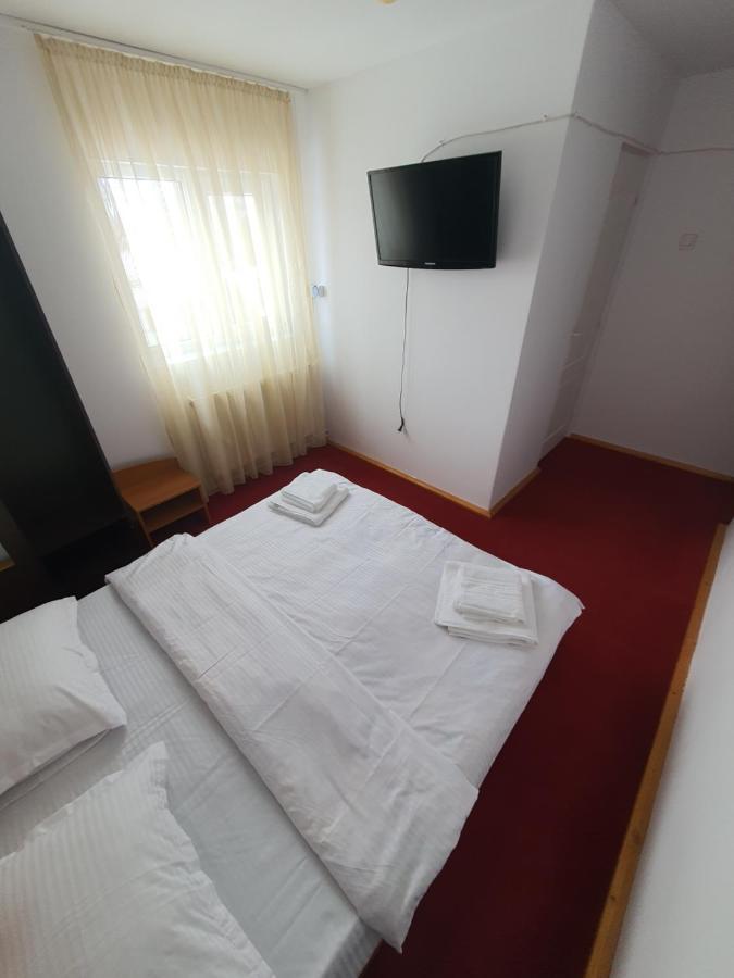 Casa Edi Hotel Poiana Negrii Bagian luar foto